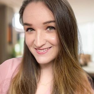 Meet your Posher, Abby